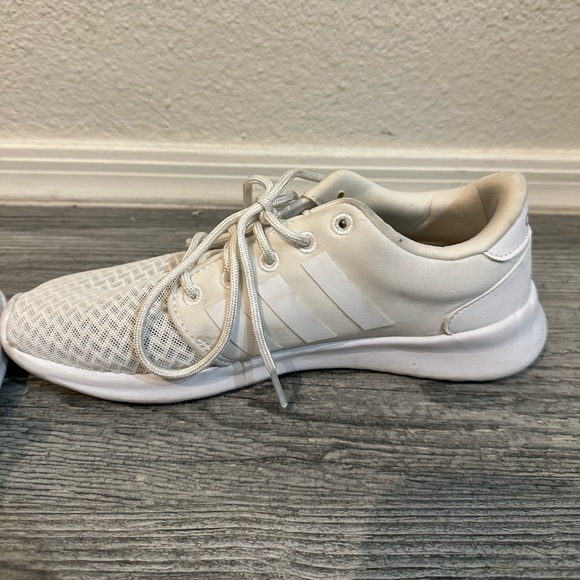 Adidas Memory Foam Tennis Shoes - Picture 8 of 11